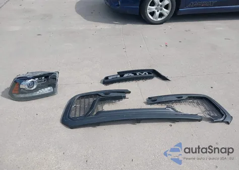 2019 Ram 1500 Classic Warlock 4X2 5'7 Box from USA, damaged, VIN 1C6RR6LGXKS702169